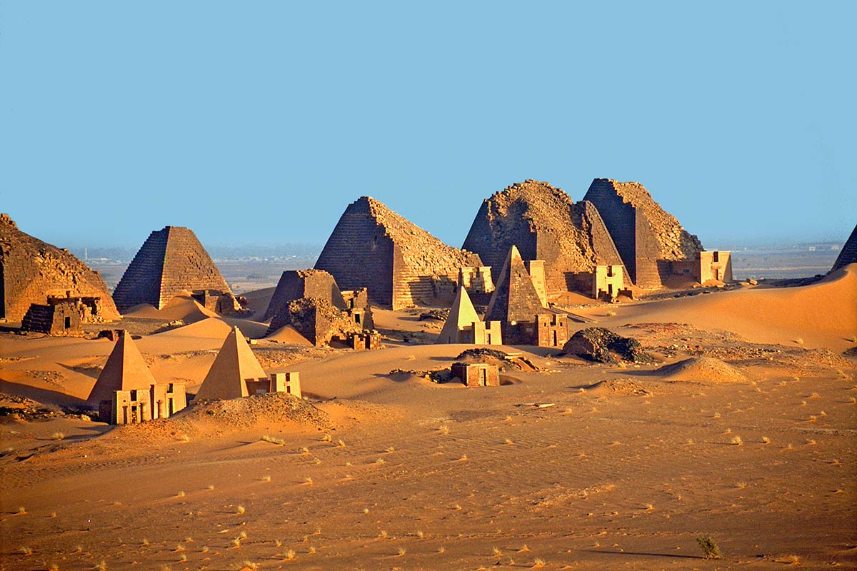 pyramids-meroe-1200